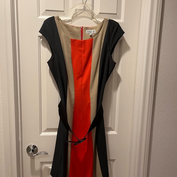 EUC ROBBIE BEE DRESS - Picture 4 of 8